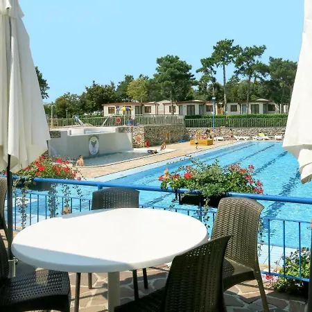 Дом отдыха Locazione Turistica Camping Village Mare Pineta *