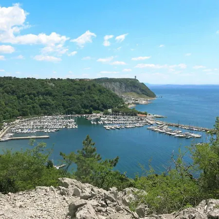 Locazione Turistica Camping Village Mare Pineta * Систиана