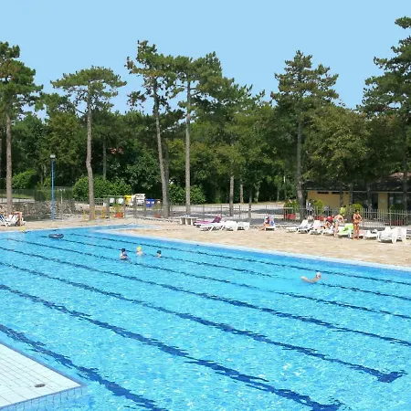 Locazione Turistica Camping Village Mare Pineta