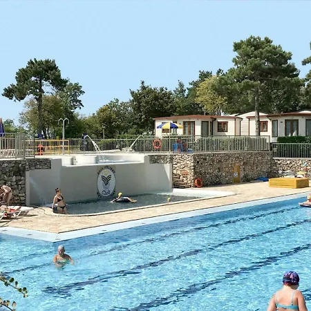 Locazione Turistica Camping Village Mare Pineta Дом отдыха