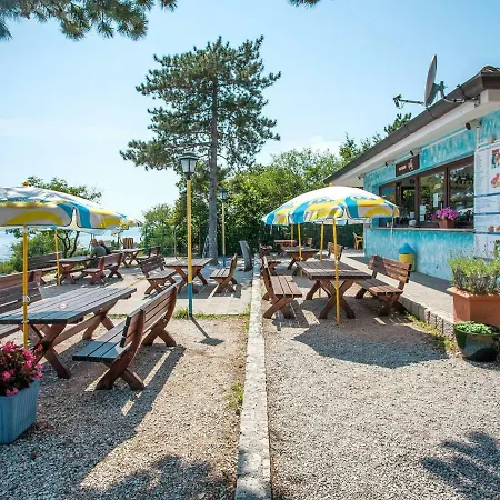 Locazione Turistica Camping Village Mare Pineta